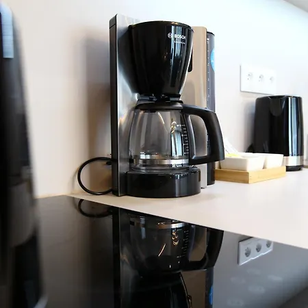 Wave & 8th Floor Sea View Sunny Haven *