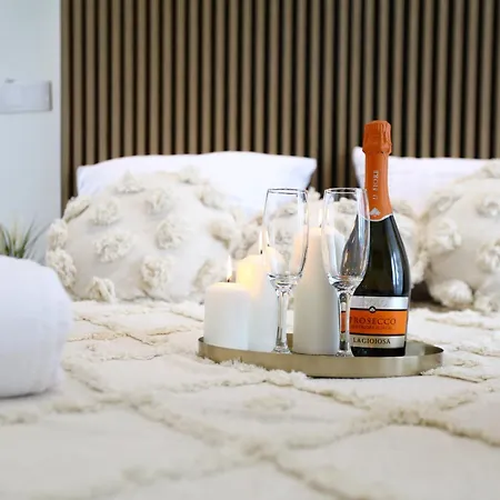 Wave & 8th Floor Sea View Sunny Haven Apartamento *