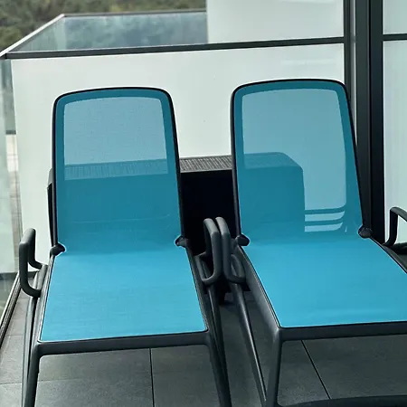 Wave & 8th Floor Sea View Sunny Haven