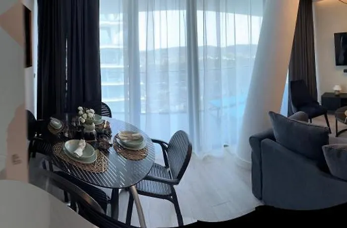 Apartment Wave & 8th Floor Sea View Sunny Haven