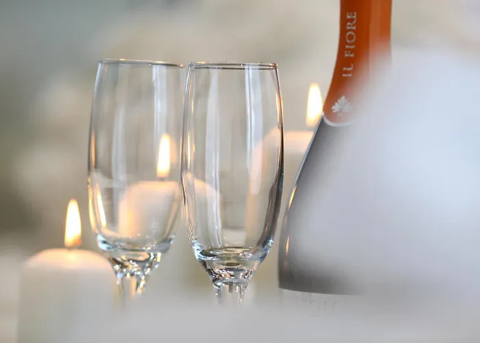 Wave & 8th Floor Sea View Sunny Haven Apartment