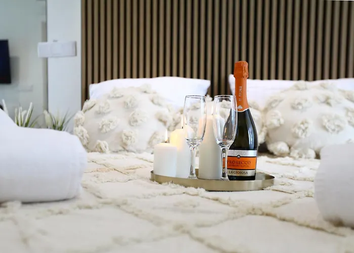 Wave & 8th Floor Sea View Sunny Haven Apartment *